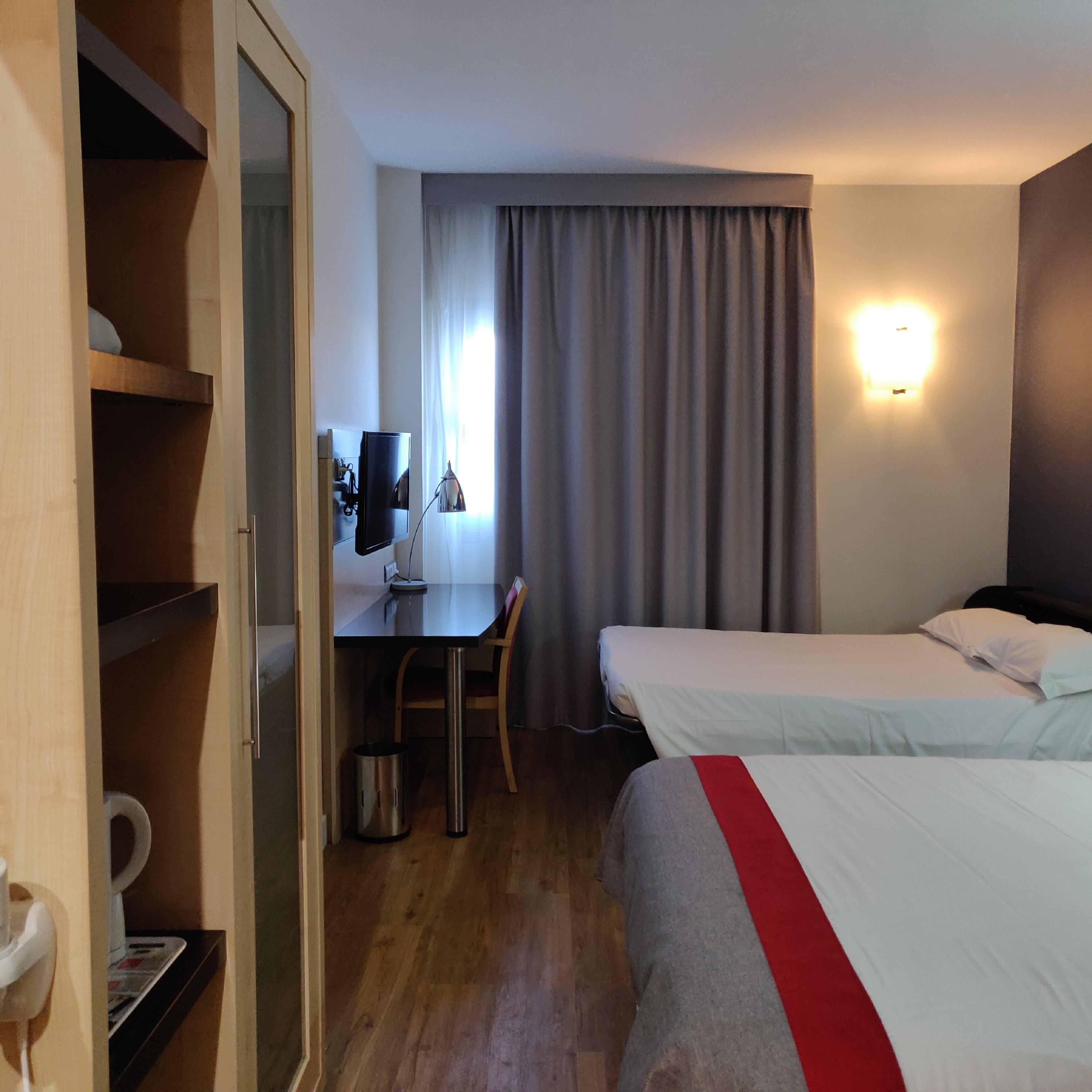 Holiday Inn Express Malaga Airport By Ihg Bagian luar foto