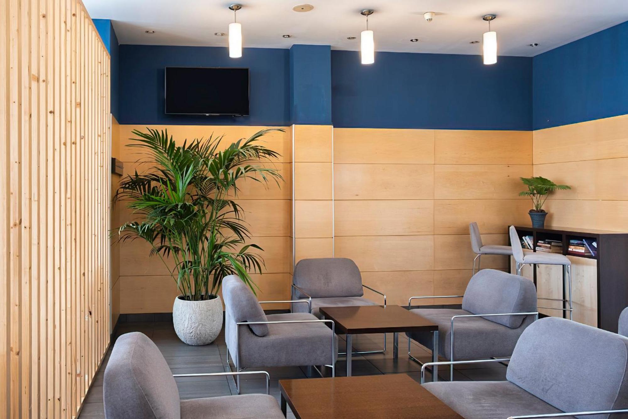 Holiday Inn Express Malaga Airport By Ihg Bagian luar foto