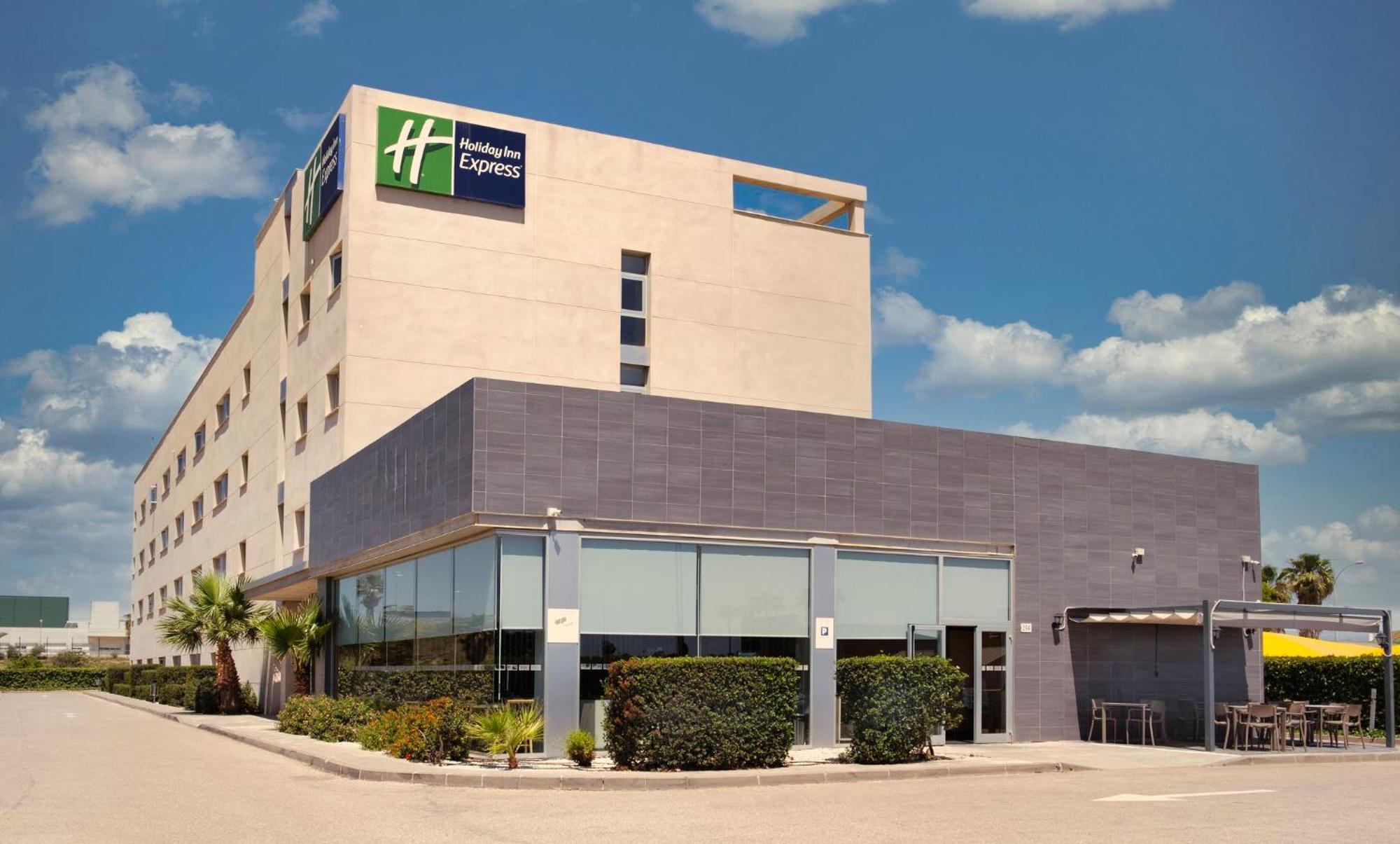 Holiday Inn Express Malaga Airport By Ihg Bagian luar foto