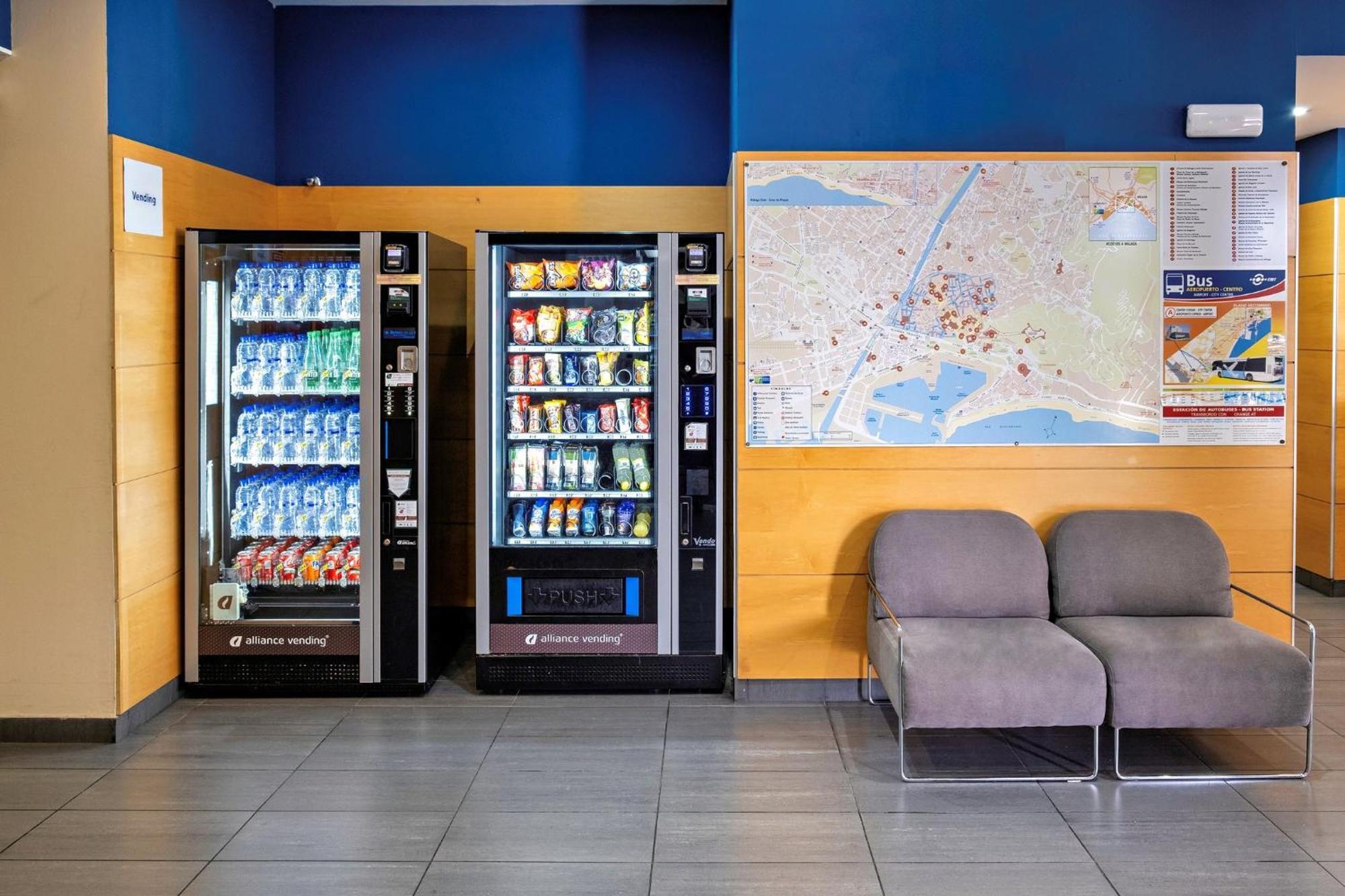 Holiday Inn Express Malaga Airport By Ihg Bagian luar foto
