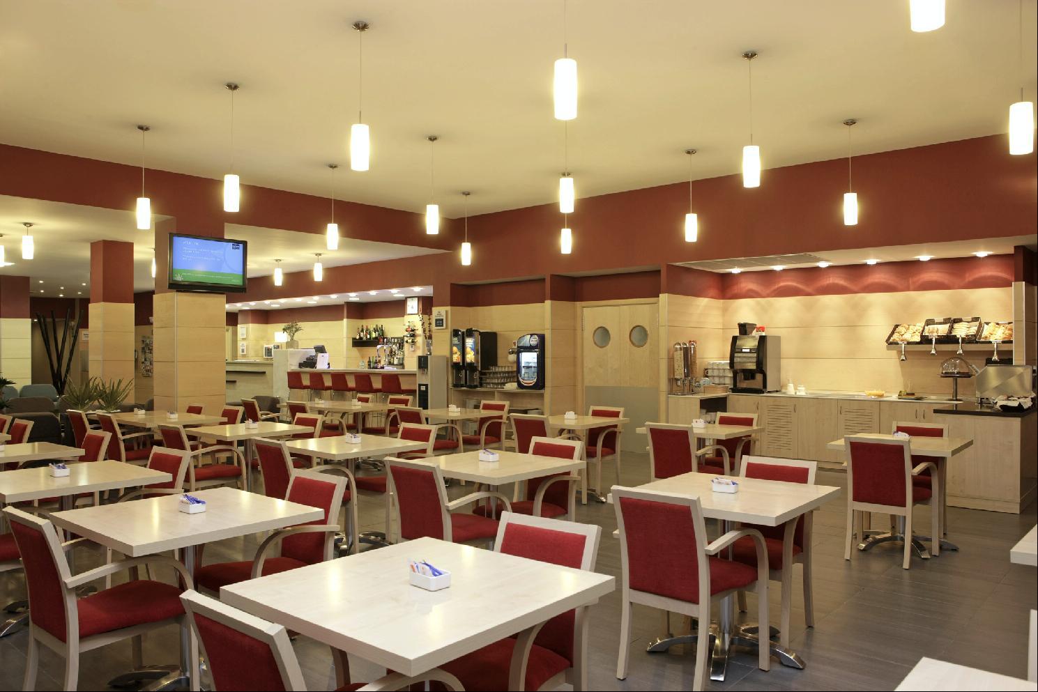 Holiday Inn Express Malaga Airport By Ihg Bagian luar foto